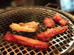 -焼肉まんぐう
