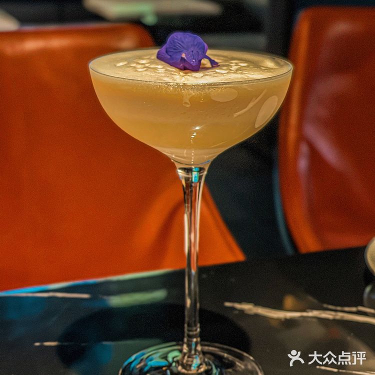 上海探店|去吃藏在酒店里的氛围小酒馆