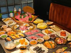 -铭牛烧肉·和牛海鲜自助(高新月牙湖店)