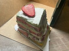 开心果草莓千层-安上烘焙 ENCHANTE(世纪汇店)