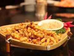 炸蜂蛹-云之南(八里庄店)