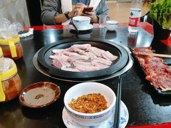 -牛得很·鲜牦牛肉烧烤·牛羊肉菌汤锅(康定店)