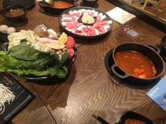 精选肥牛-呷哺呷哺 小火锅 (浦东新欧尚超市店)