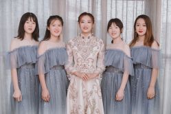 -洋洋婚纱品牌集合店