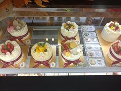 -花花卷卷·鲜食蛋糕(静安久光百货店)
