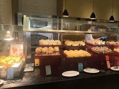 -亚龙湾希尔顿自助餐厅·海鲜·烧烤·沙滩BBQ·现场乐队