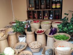 -七步香云南山里菜(昆明老街店)