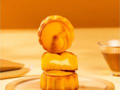 蔓越莓口味月饼-鲍师傅糕点(虹口龙之梦店)