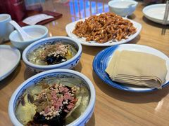 -严记小天府酸菜鱼(西四路店)