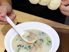 -李与白包子铺(桐梓林店)