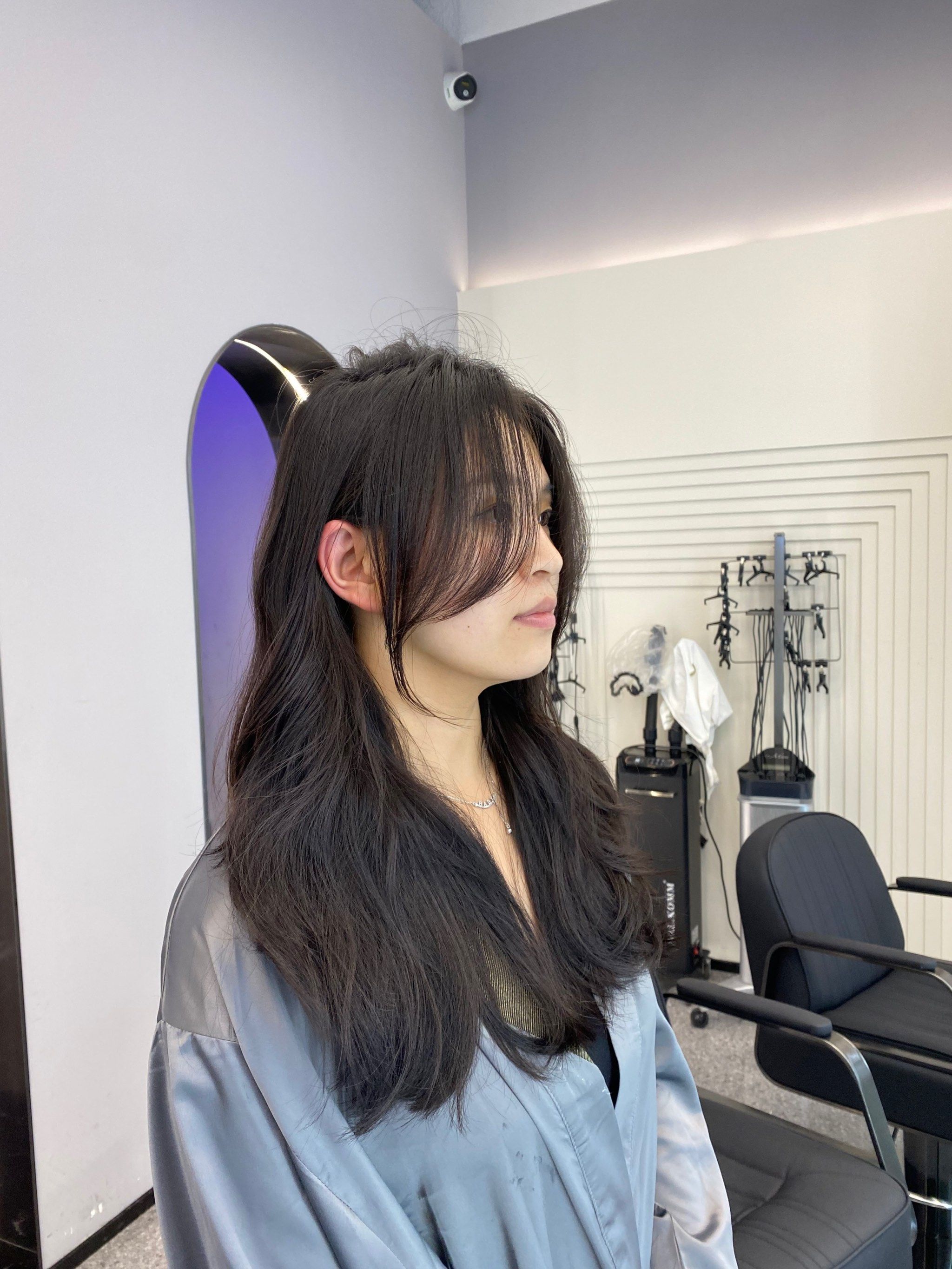 柔美的底层黑发造型