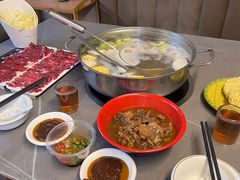 -官塘陈记鱼生·潮汕砂锅粥·牛肉火锅(潮枫路总店)