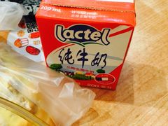 牛奶-BreadTalk面包新语·烘焙蛋糕(领展购物广场店)