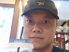 -桥香园过桥米线(国贸店)