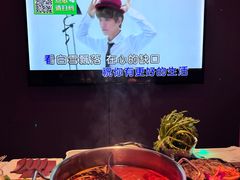 -唯爱KTV聚会餐厅(仙林东城汇店)