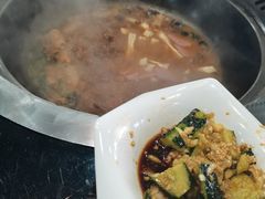 -三里屯土灶炖公鸡地锅鸡(江东店)