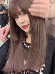 -米娜护肤造型