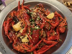 -一棠龙虾·王牌虾球(武汉新天地店)