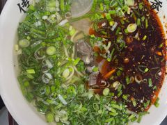 -牛一嘴·兰州牛肉面·大盘鸡(财富中心店)