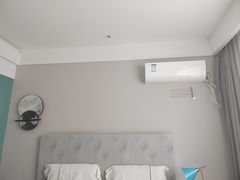 -白玉兰酒店(上海田子坊马当路地铁站店)