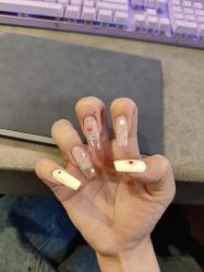-UGIRL有个美甲