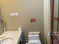 -上海南泉酒店(塘桥地铁站店)