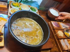 -银米·云南传统过桥米线(双廊黑金冠店)
