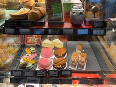 -星巴克(广州南站A18检票口楼上)