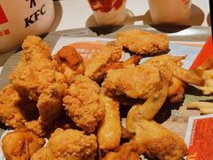 -肯德基(南京站A2检票口楼上)