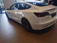 -TESLA 特斯拉(上海太古汇体验店)