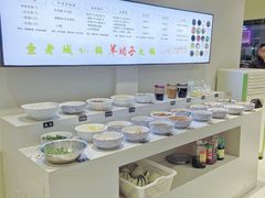 自助调料区-老城一锅羊蝎子火锅