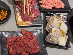 -啊美丽炭火烤肉(滑翔一店)