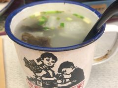 -刘姐啤酒鱼民族演艺餐厅(西街总店)