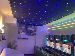 -红河谷晴天别墅轰趴馆