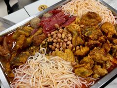 -在巷子里的烤肉店·螺蛳粉烤鱼·牛蛙(和美城店)
