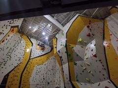 -问山MountQuest攀岩馆