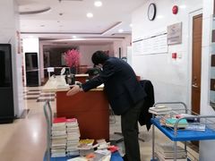 -上海市静安区图书馆(新闸路馆)