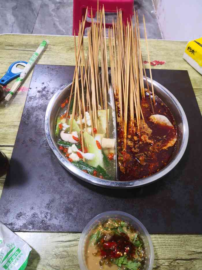 麻一生西航涮涮(世茂都店)-"好久没吃西航串串课,随便选了一家,点的鸳