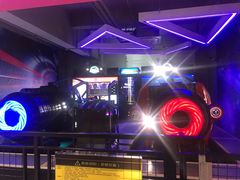 -嗨翻Hi-Fun竞技主题乐园·蹦床亲子生日轰趴(国光1937店)