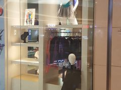 -冰纷万象滑冰场(二七万象城店)