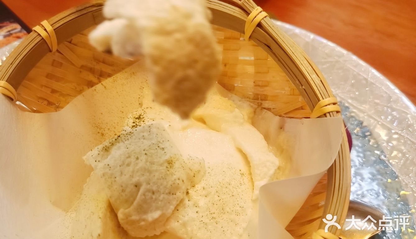 护国路完全不起眼的日料店