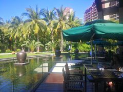 -三亚湾海居铂尔曼度假酒店