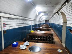 -洞庭洲·防空洞火锅·烧烤·铜锅涮肉(新百广场店)