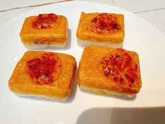 -阿瓦山寨·湘菜现炒·剁椒鱼头王(咸阳总店)