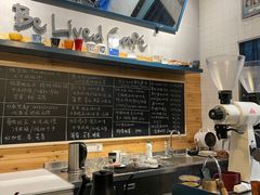 -Be Lived Cafe比例咖啡(摩天轮店)