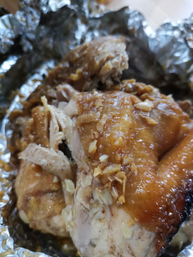 蒜香鸡,配上酸酸甜甜的酱料,很赞!