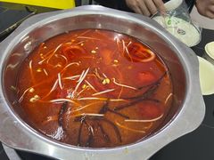 -周良天山牛杂城(天山路总店)