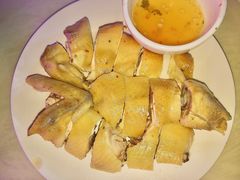 -亚龙湾亚泰商业街