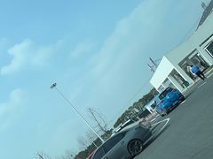 -平望服务区·停车场