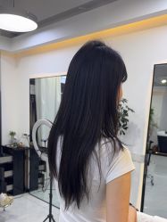 -V7 HAIR SALON